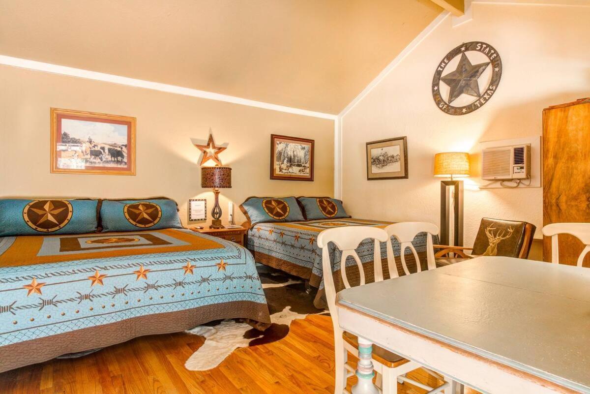 #3 Wrangler~Bandera Tin Star~Bandera, Tx. Apartment Ngoại thất bức ảnh